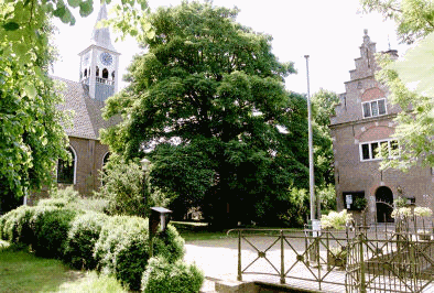 Oude Raadhuis en Kerk van Jisp