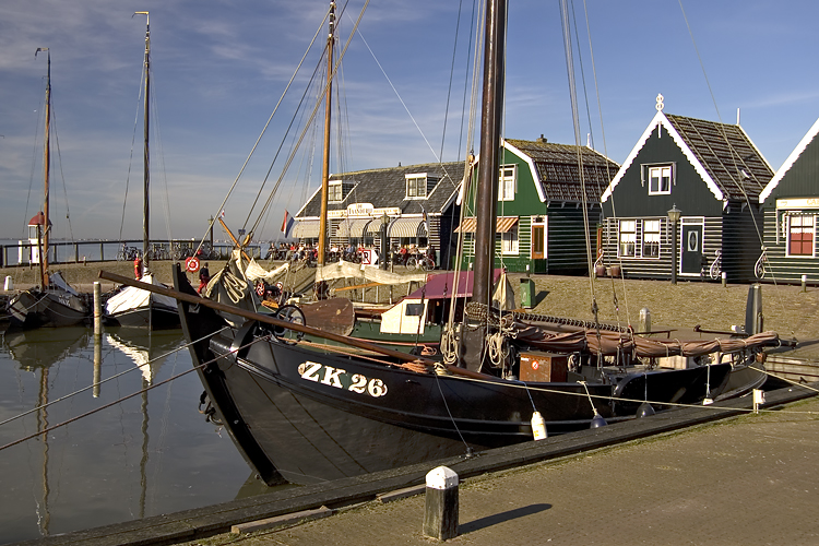 Huizen op een werf op Marken