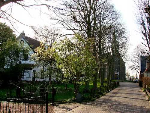 Zuiderwoude, Kerk