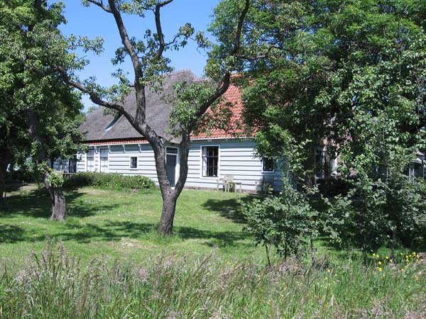 Oude boerderij aan het Dijkeinde, Zuiderwoude