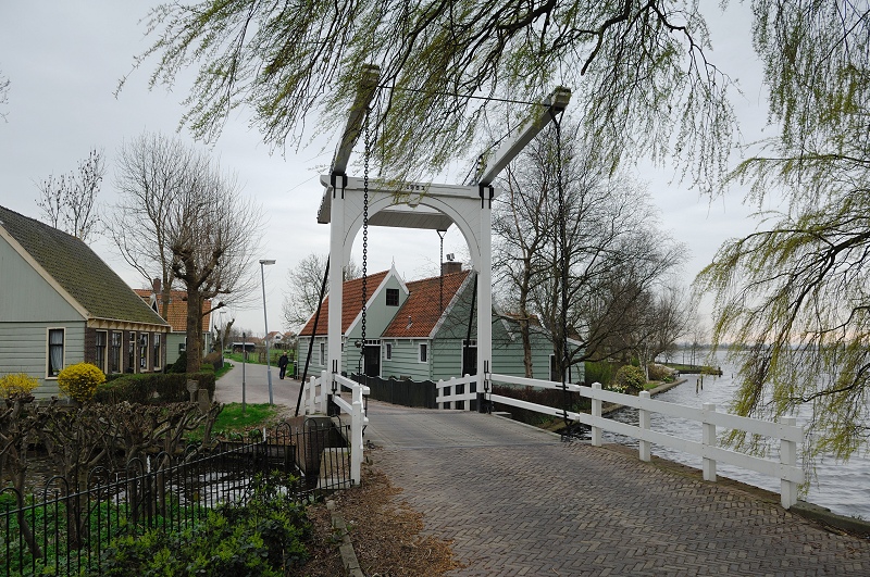 Kerkbrug, Zuiderwoude